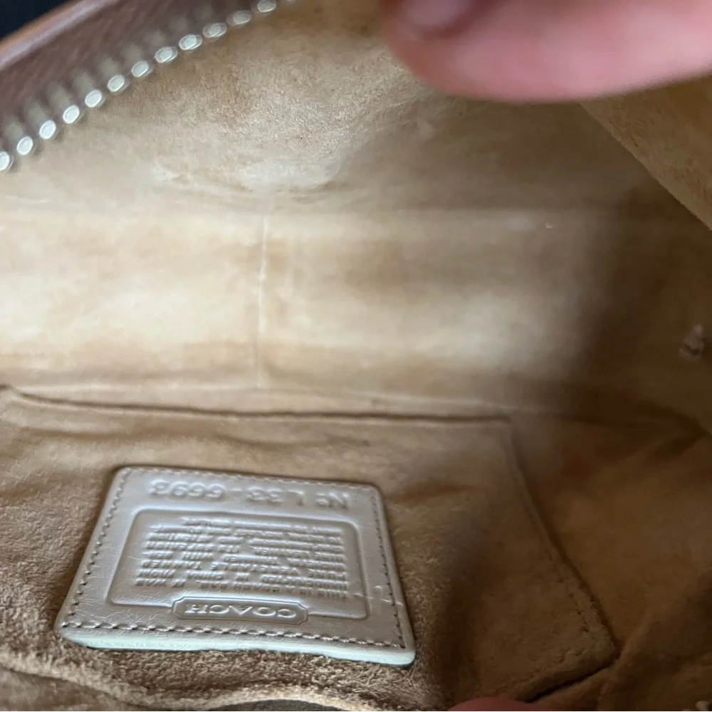 Vintage Coach Tan Leather Y2K Hobo Buckle (extremely rare,‎ COA included)